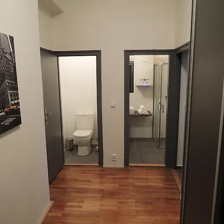 Tomino Apartament *
