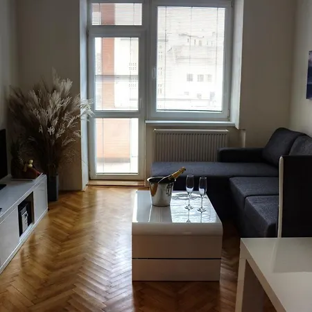 Tomino Apartment *